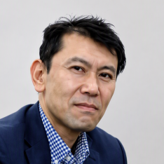 有友 圭一