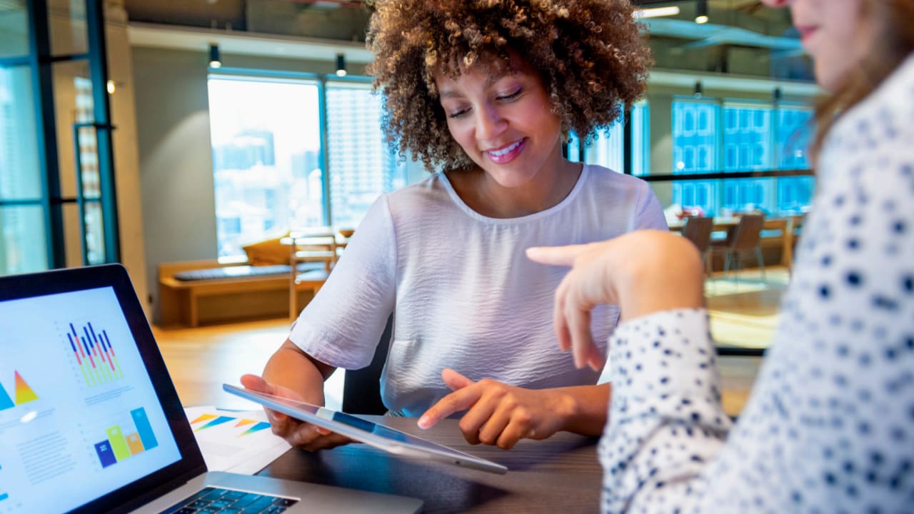 How to leverage AI and tech to close your skills gap | People Management