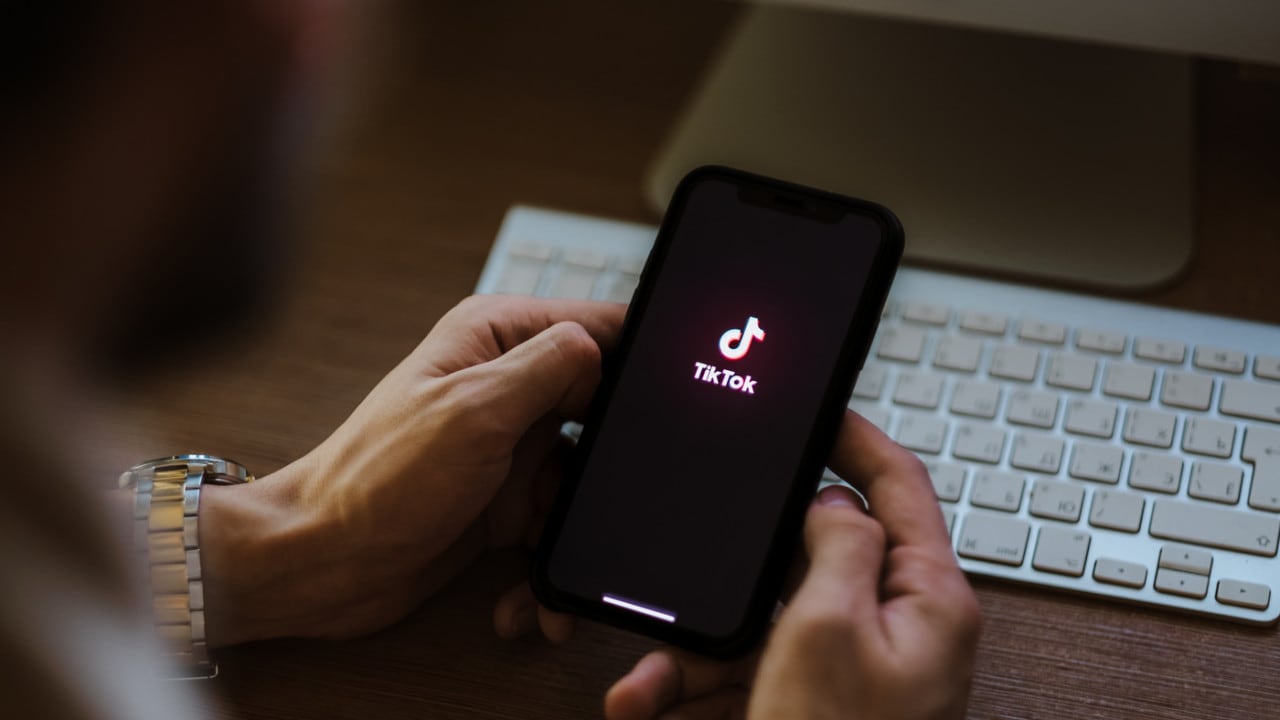 EU flags TikTok, alleging addictive app design